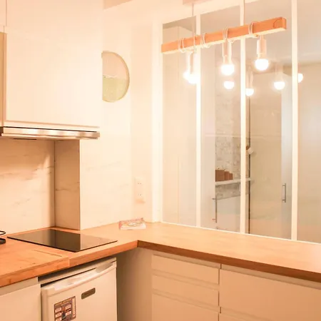 Charming In The Heart Of 14 Apartmán