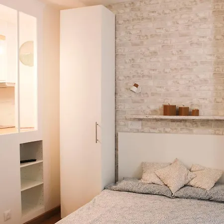 Appartement Charming In The Heart Of 14 *